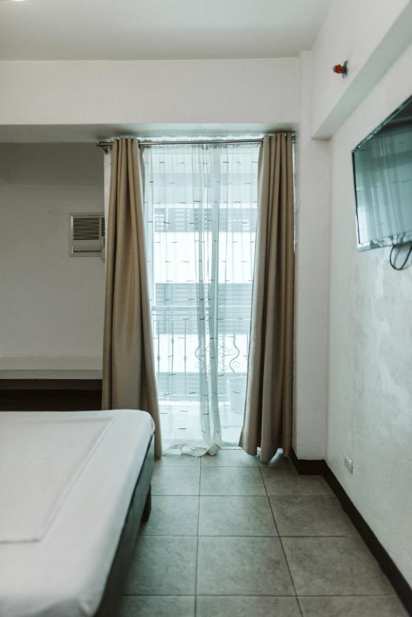 San Agustin Residences Makati City Exterior photo