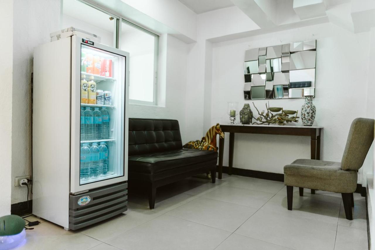 San Agustin Residences Makati City Exterior photo